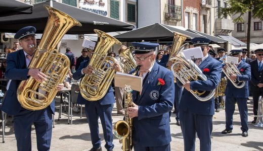 Le 50eme anniv de la revolution Portugaise