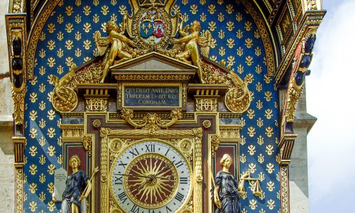 Horloge...